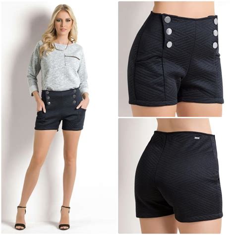 Versace Pantalones y Shorts para Mujer 